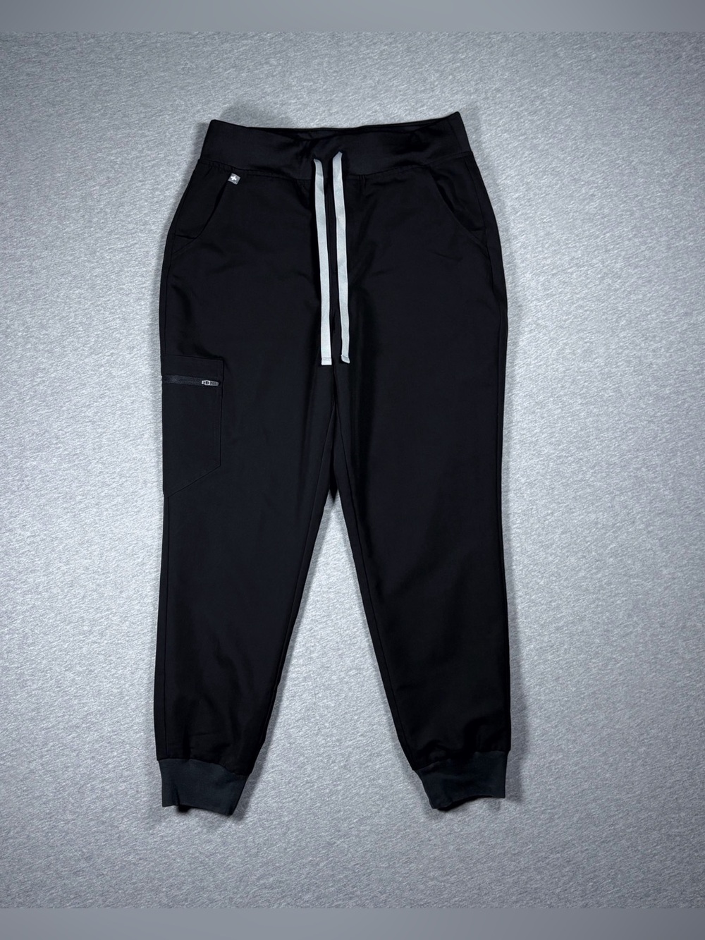 FIGS Technical Collection Zamora Jogger Scrub Pants Black Womens M Petite Nurse